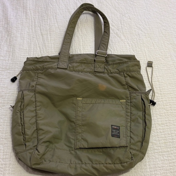 Maru Handbags - MARU ‘Easy & Relax Life Style’ Multi pocket Utility Zippered Tote Bag.
